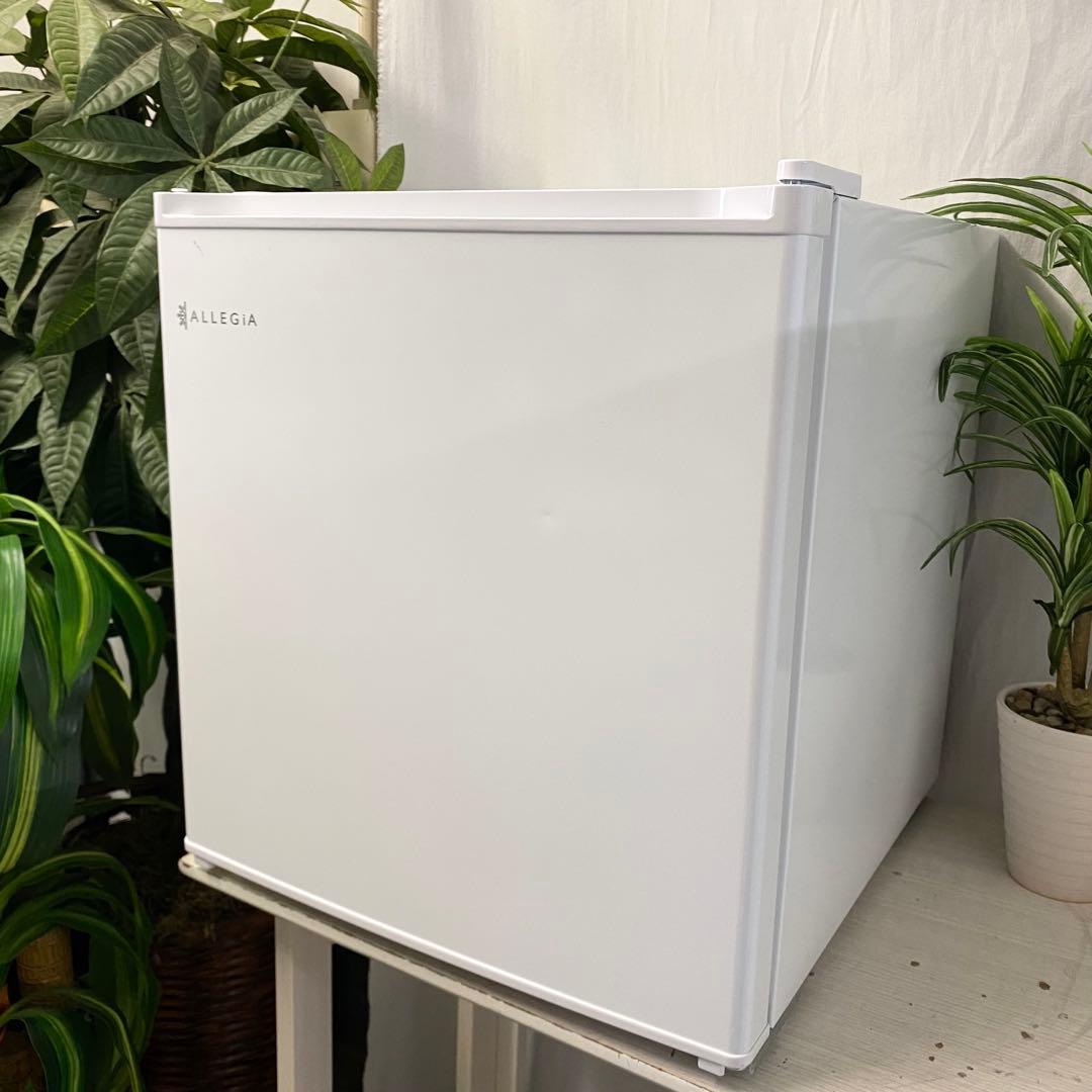 ワンルームや寝室、子ども部屋などに！1ドア冷蔵庫内46L