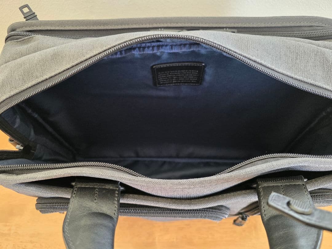 日本限定モデル　TUMI ALPHA2　3wayブリーフケース