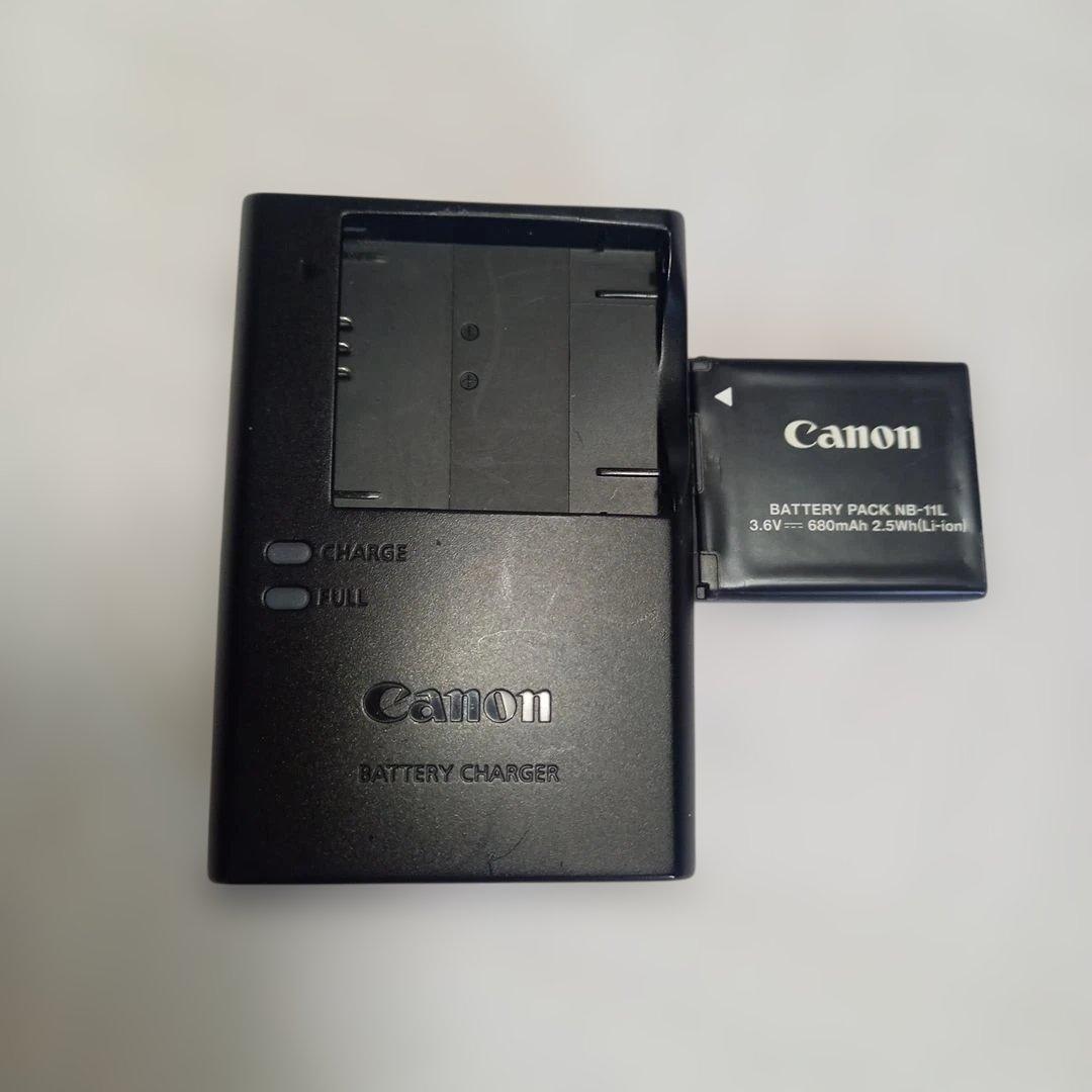 Canon IXY コンパクトデジタルカメラ(ジャンク品)