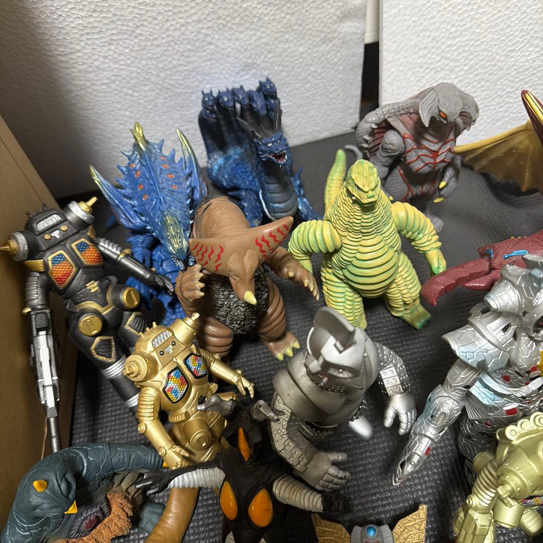 ウルトラマン 怪獣 ソフビ 49体セット！