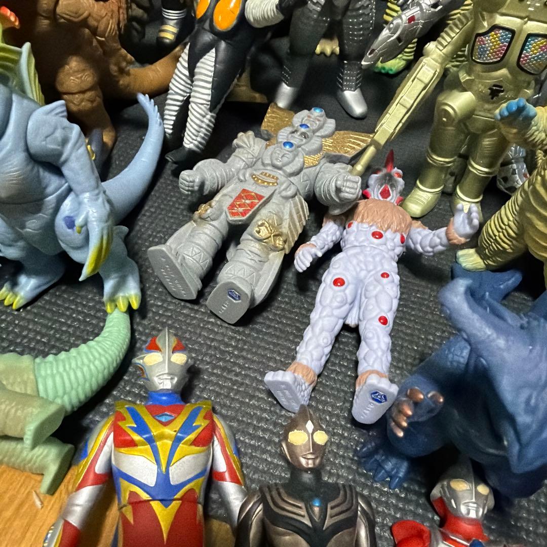 ウルトラマン 怪獣 ソフビ 49体セット！