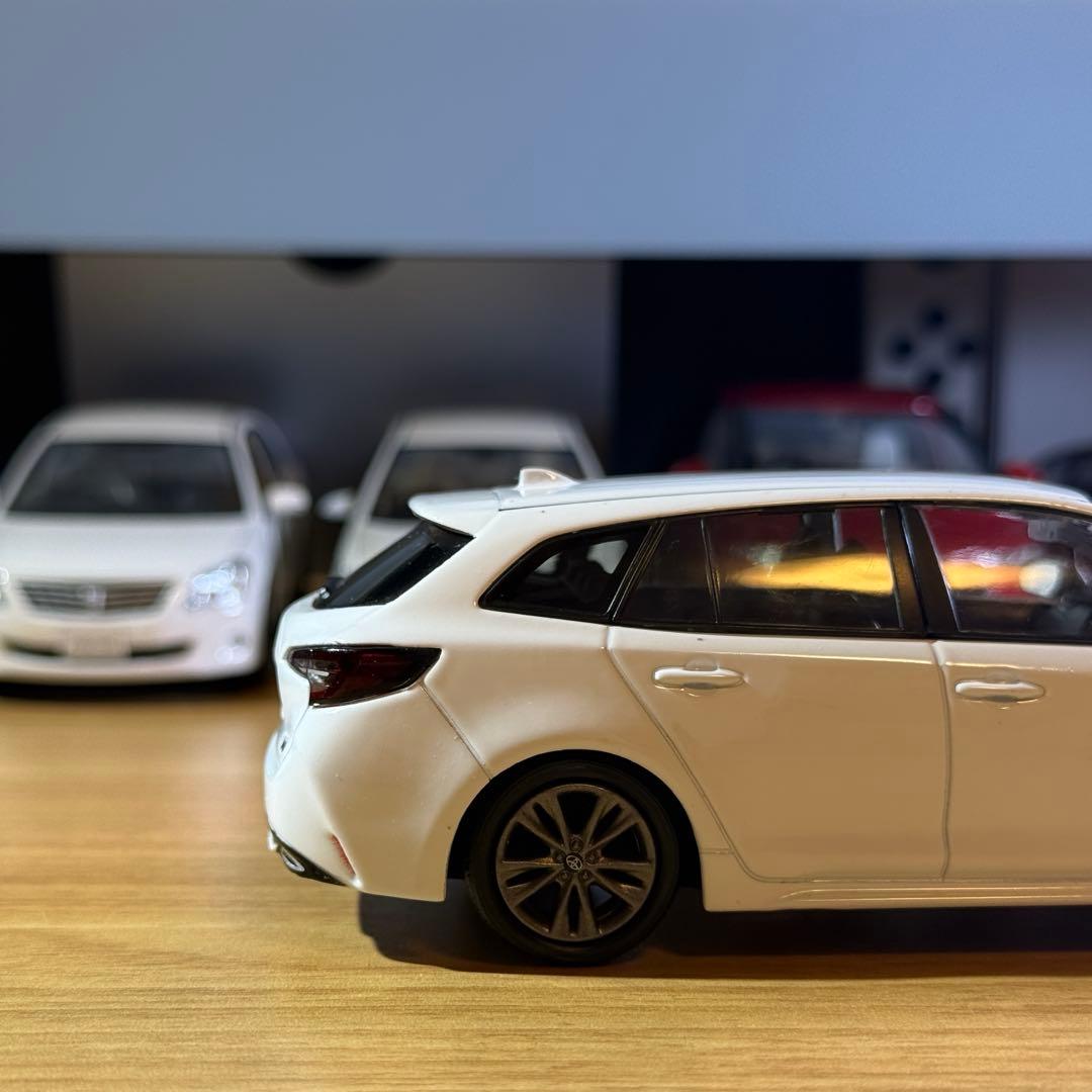 【非売品】トヨタ カローラツーリング カラーサンプルミニカー 1/30 美品