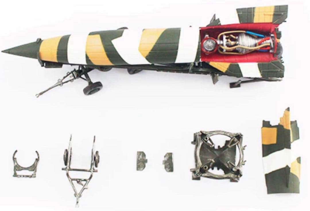 B）PMA製 WWⅡ ドイツ軍V2ロケット　弾道ミサイル　1/72 完成品模型