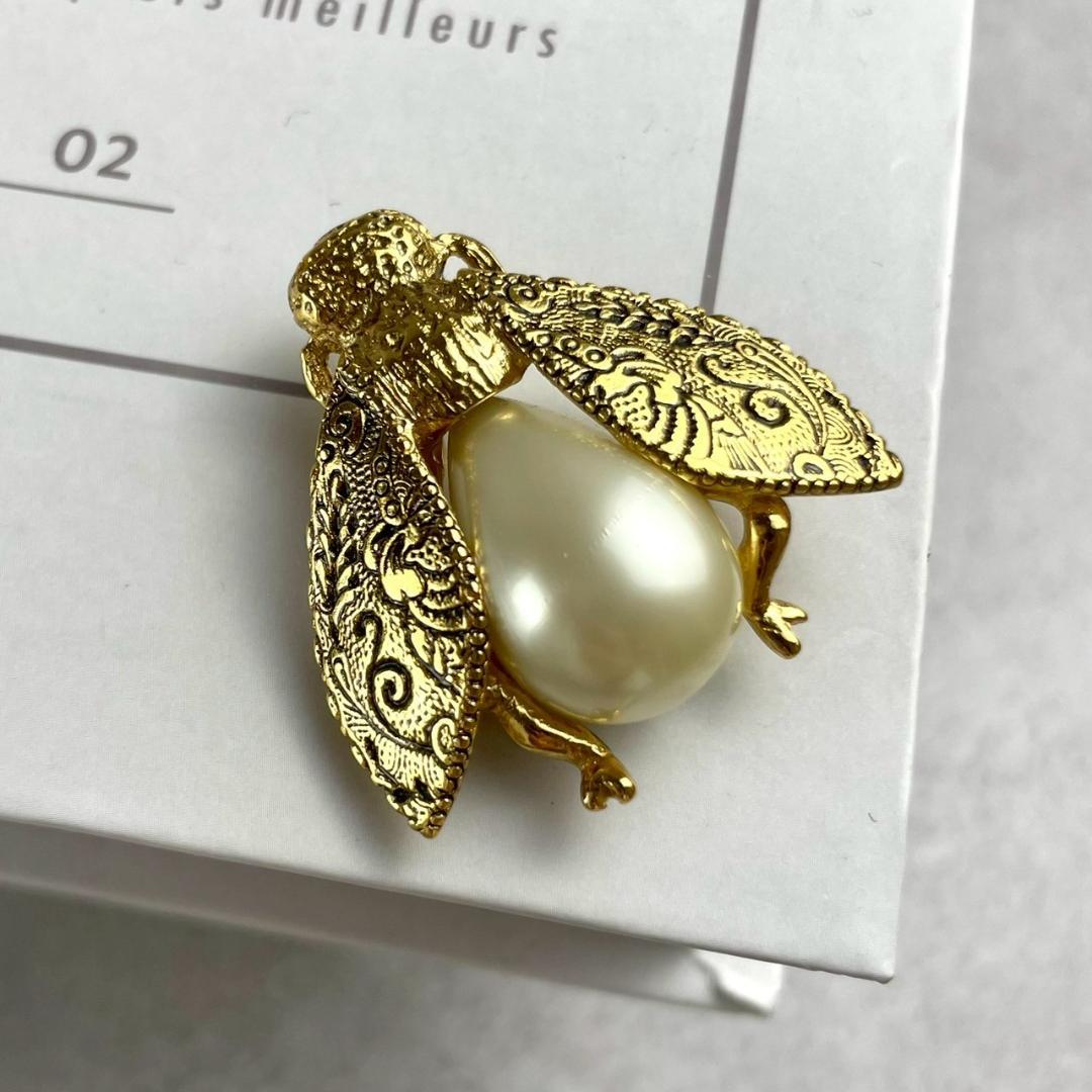希少　Dior　ディオール 　蜂モチーフ　ビック　パール　ブローチ　ゴールド