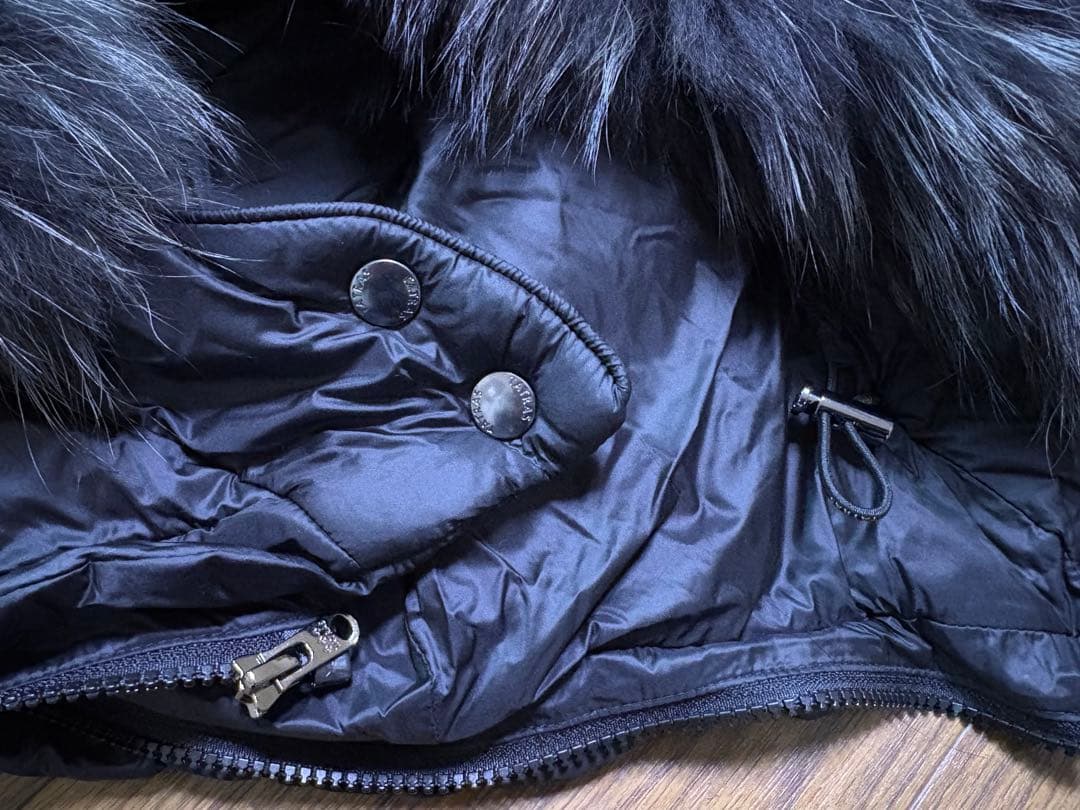 ❤️新品・未使用　TATRAS タトラス フード＆ファーのみ　ラクーンファー