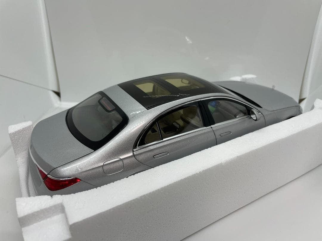 304-034 ノレブ 1/18 メルセデスベンツ S-Class AMG