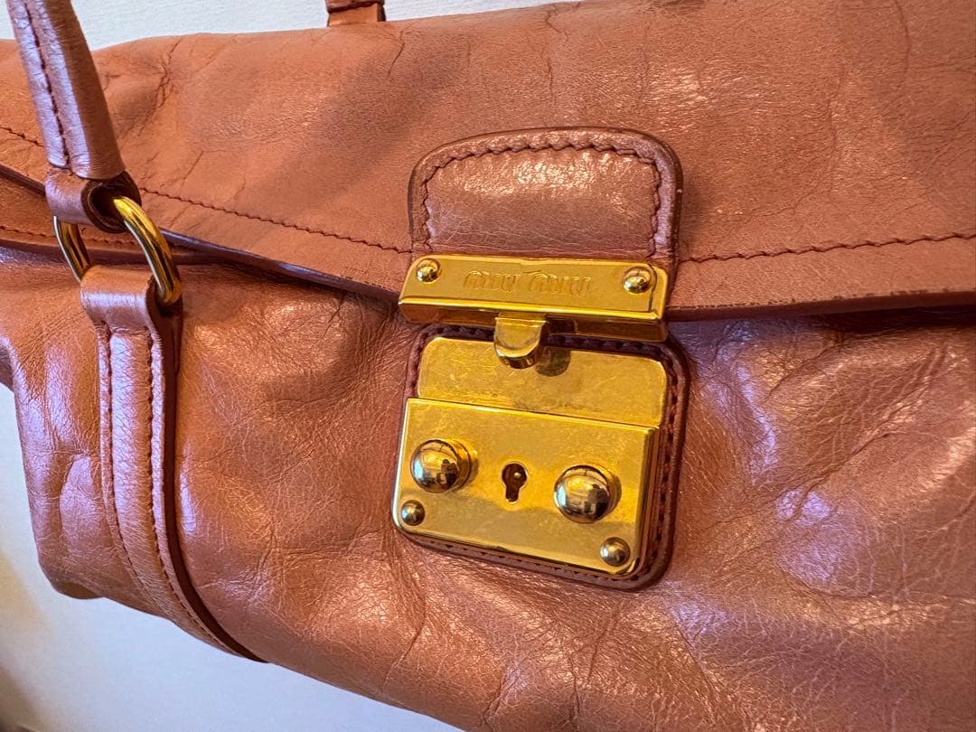 MIUMIU VITELLO SHINE ハンドバック ピンク