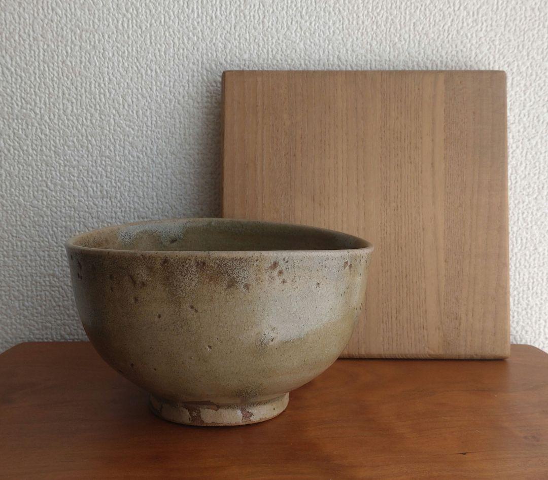 【高麗・李朝・朝鮮】高麗青磁茶碗　古陶　象嵌菊花文　雲鶴狂言袴