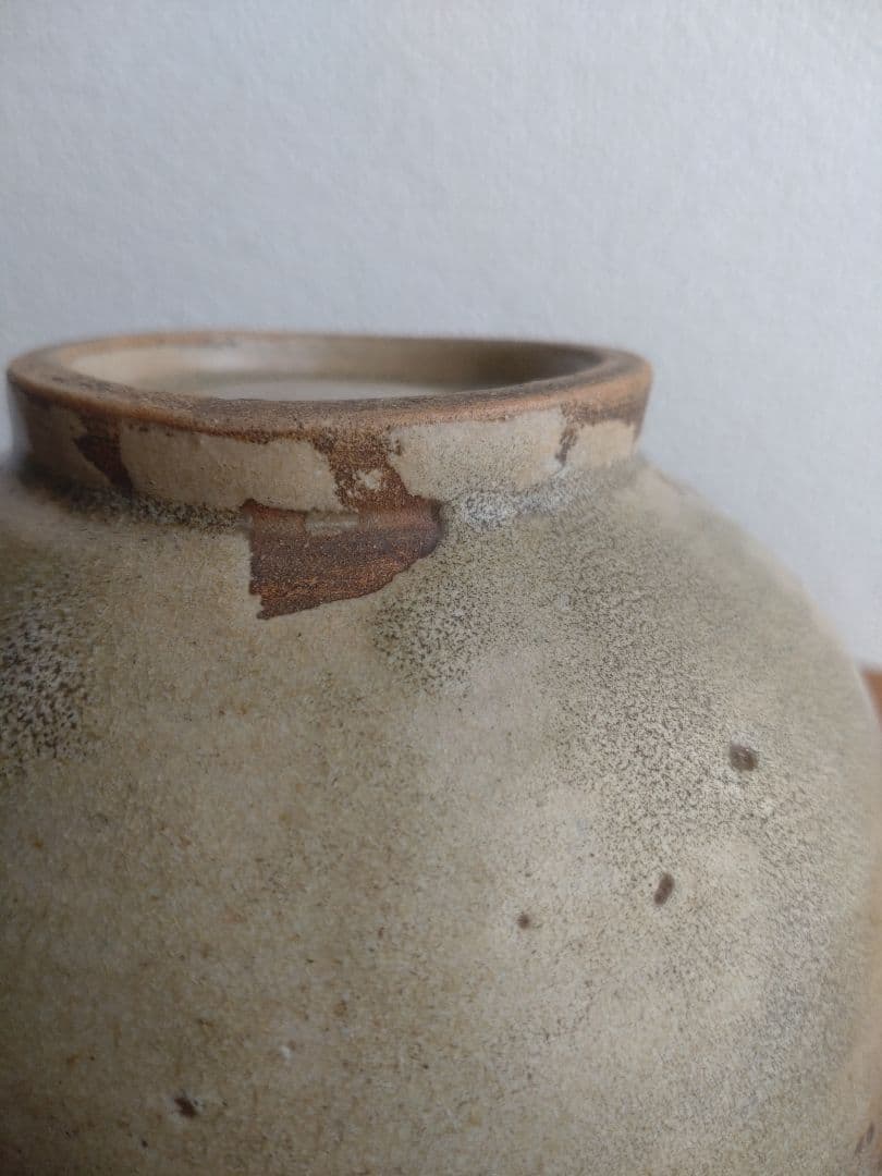 【高麗・李朝・朝鮮】高麗青磁茶碗　古陶　象嵌菊花文　雲鶴狂言袴