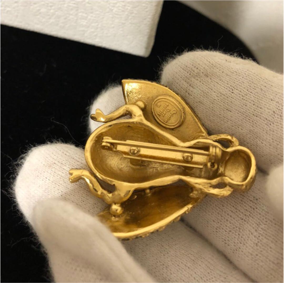 ChristianDior クリスチャンディオール 蜂 ハチ ブローチ ゴールド