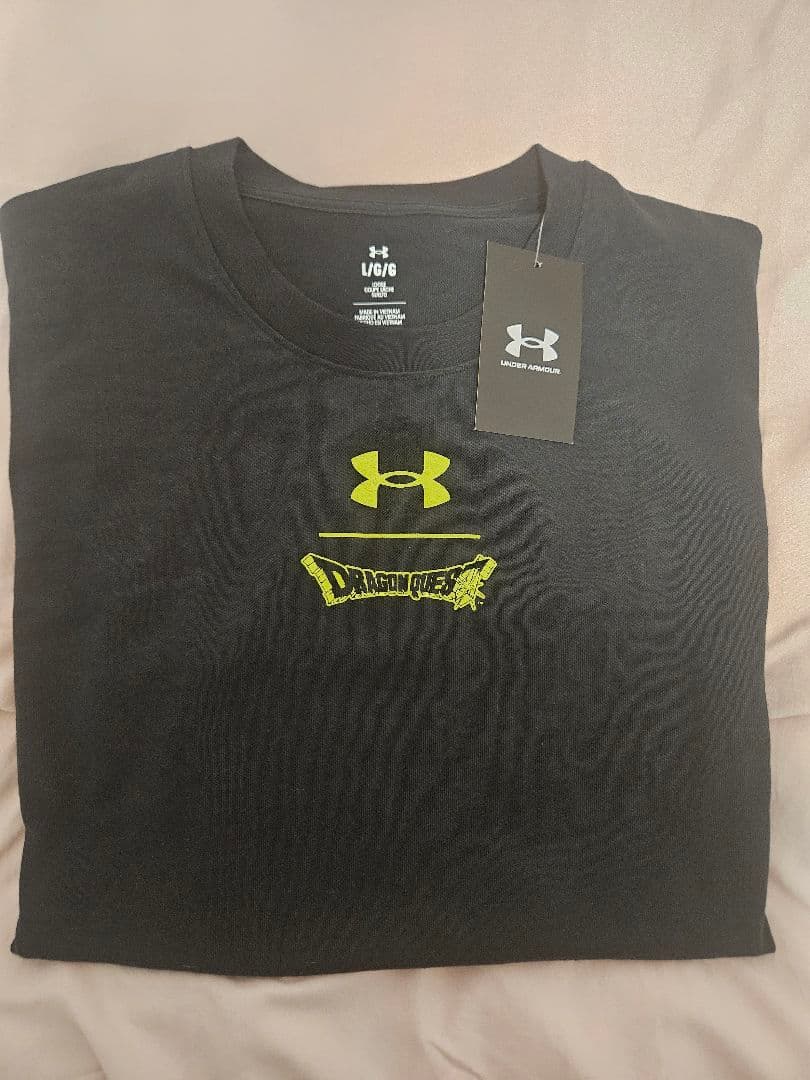 【新品】UNDER ARMOUR アンダーアーマー ドラクエコラボTシャツ L