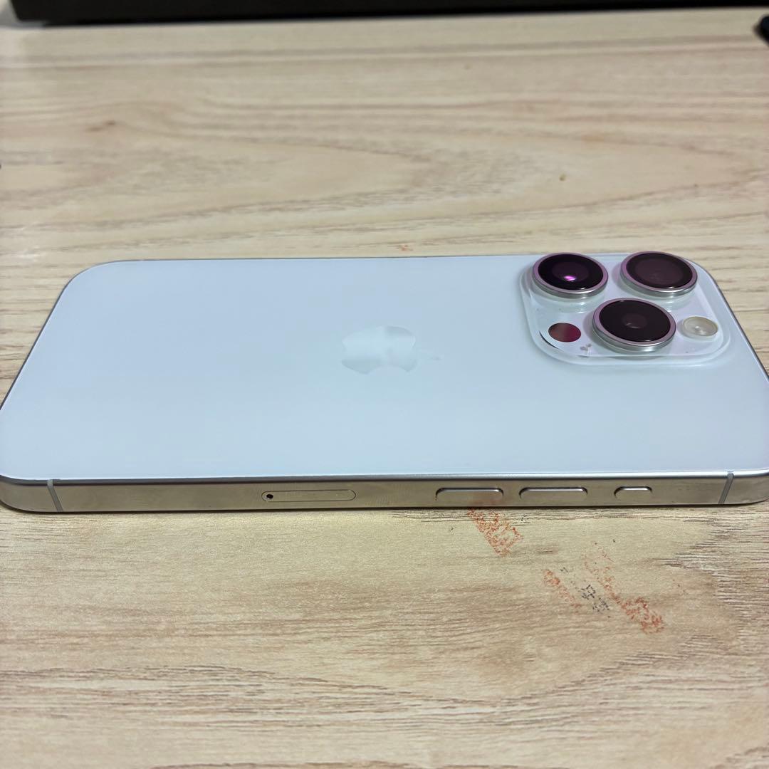 Apple iPhone 15Pro ホワイト 256gb