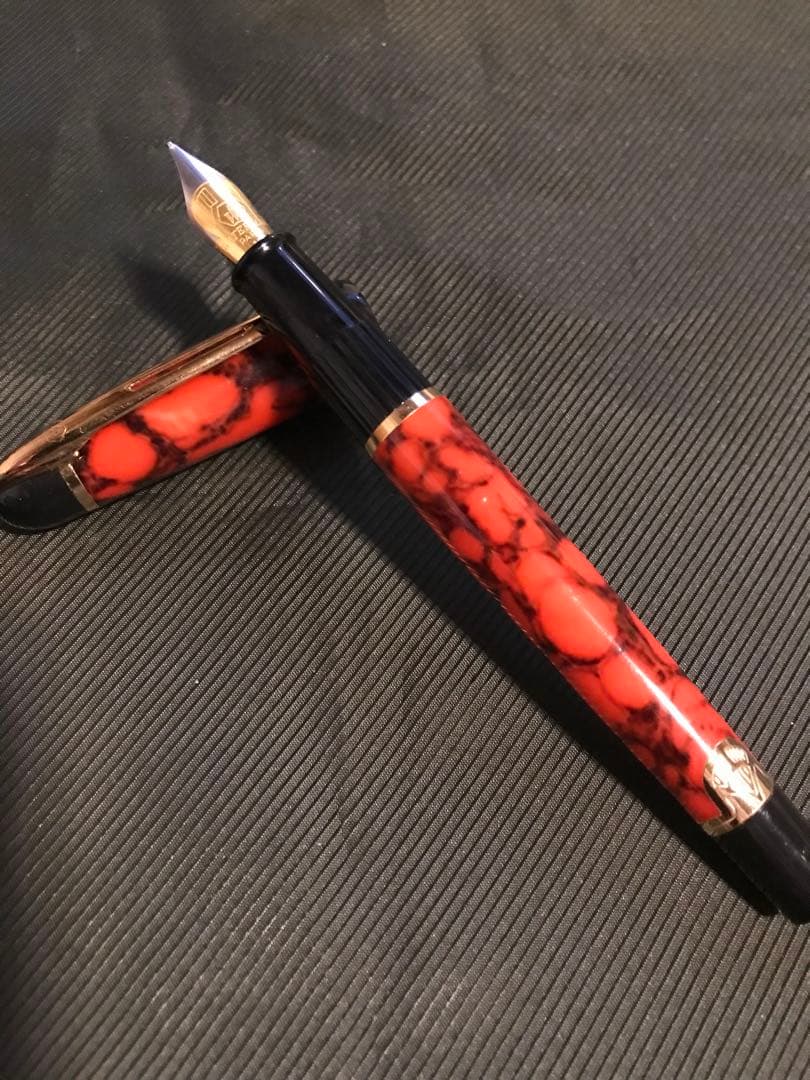 ウォーターマンWATERMAN フィリアスガーネット(橙系) ペン先M NO.4