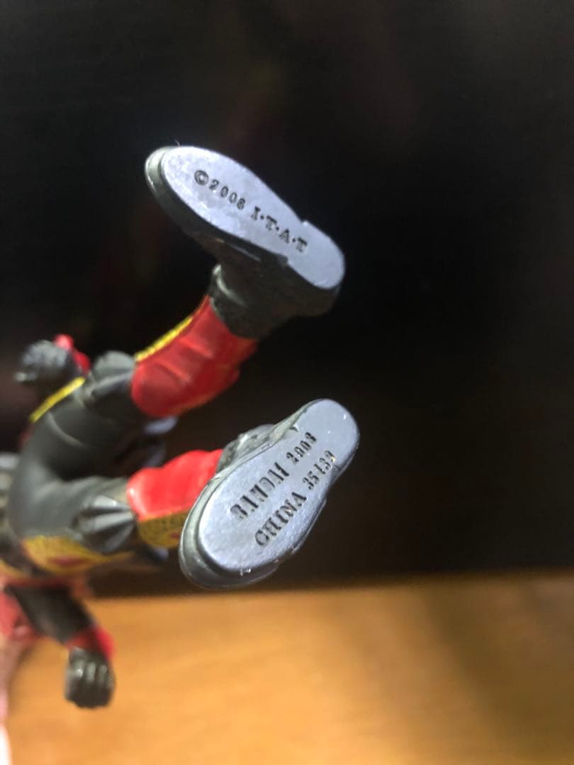 [貴重]仮面ライダーキバ　エンペラーフォーム　レッドバージョン　てれびくん