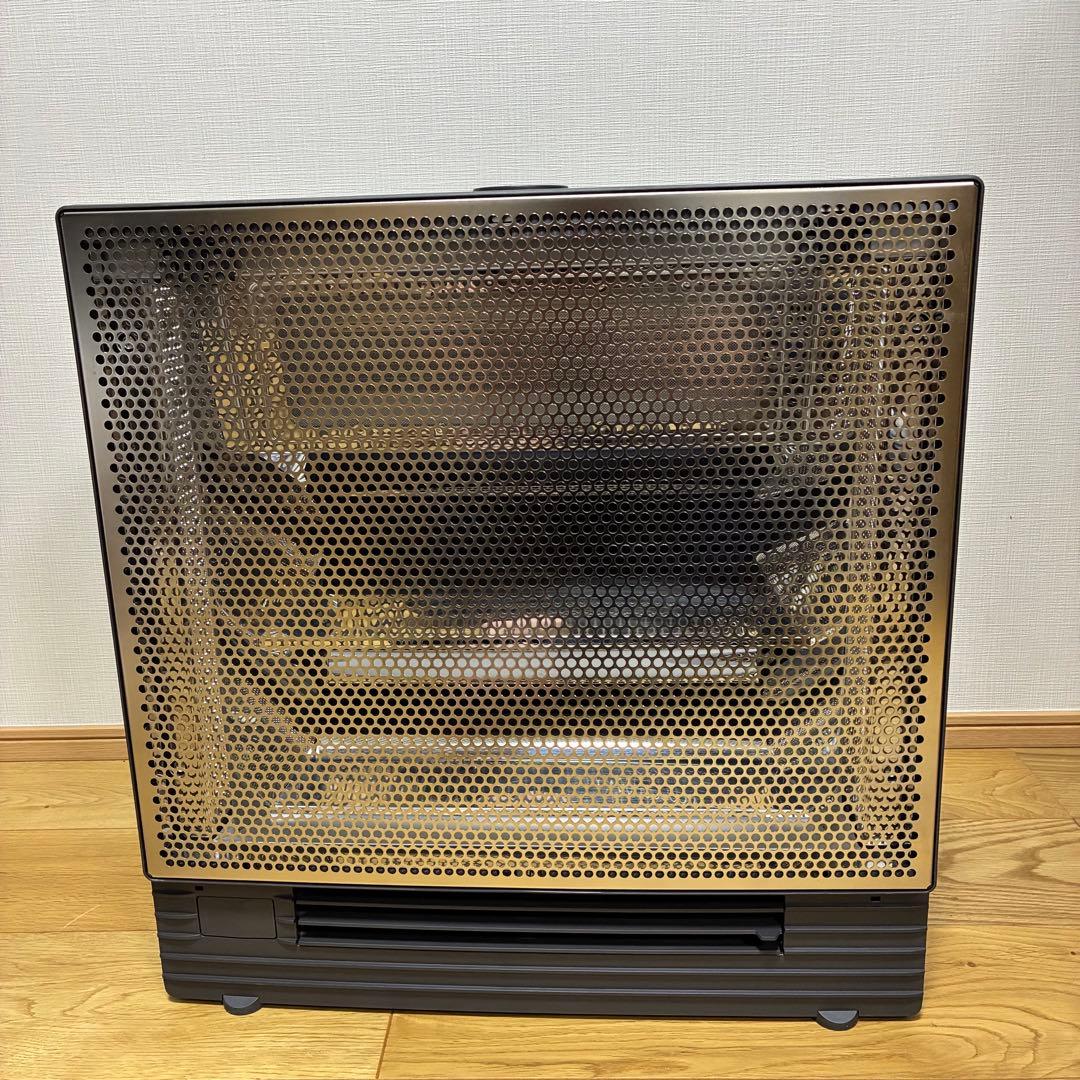 【美品】ダイキン 遠赤外線暖房機 セラムヒート WRH134AS-H 2023年