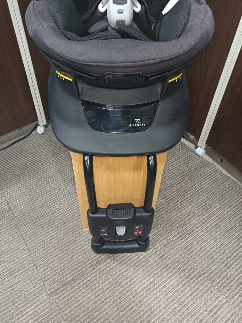 [八6555] カーメイト AILEBEBE チャイルドシート ALB865