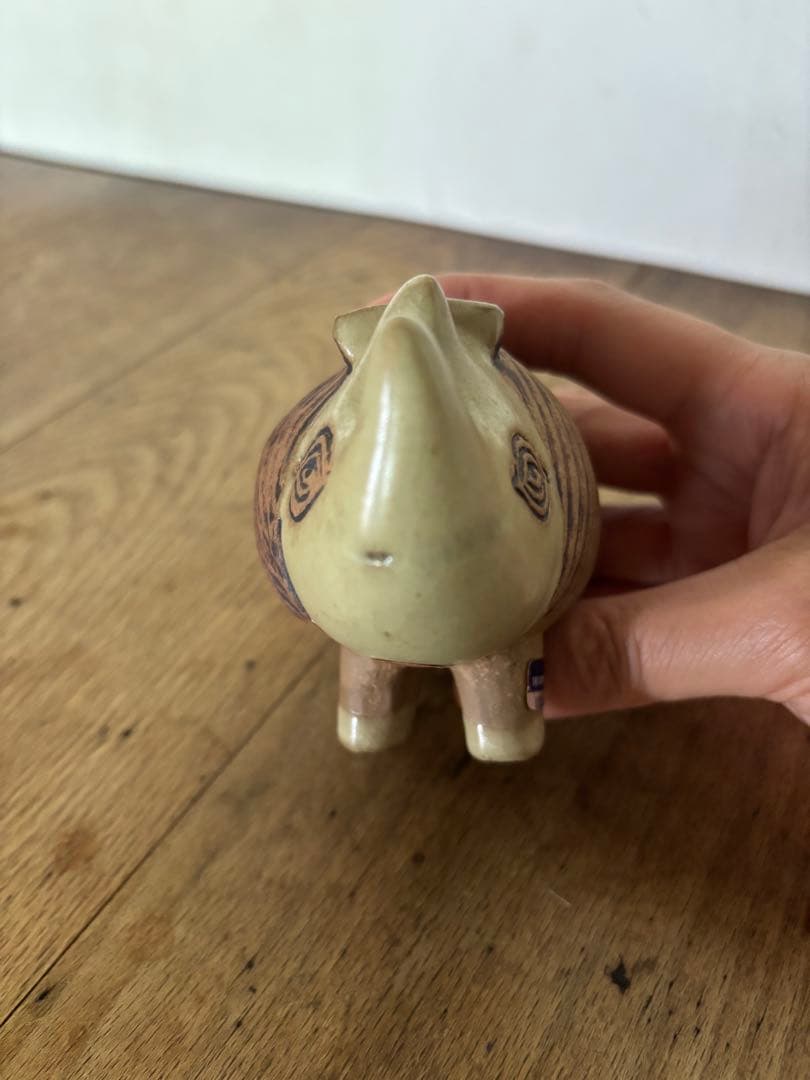 Lisa Larson リサラーソン サイ Menageriシリーズ