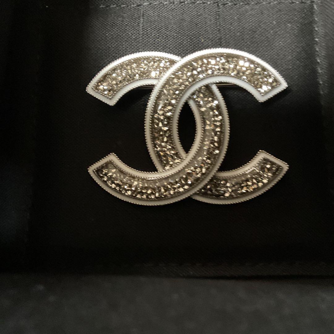 最新作CHANEL⭐︎シャネル25P春夏コレクションよりブローチ