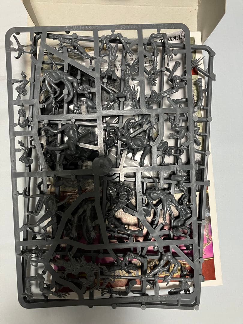 ウォーハンマー:ディサイプル・オヴ・ティーンチ：スリックスの妖術団