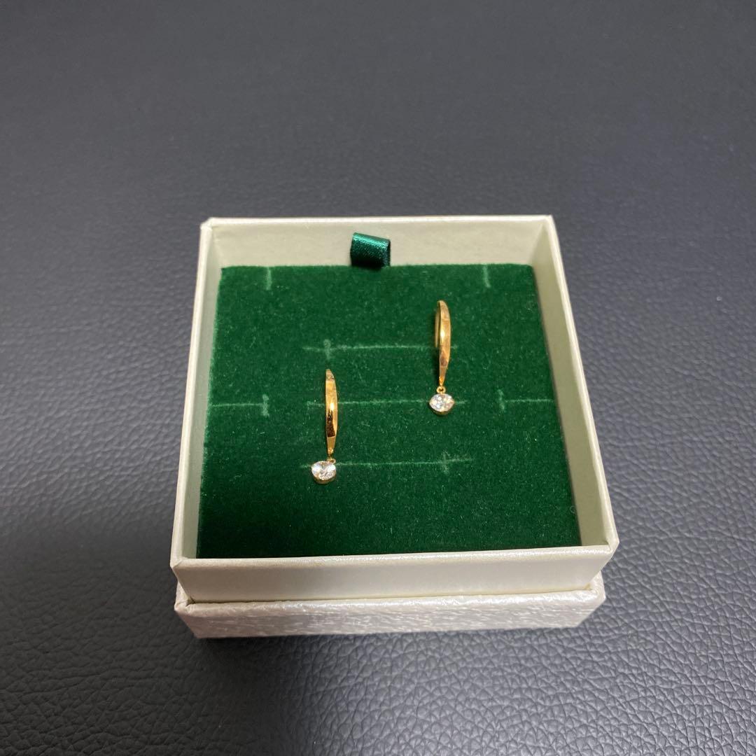 TSUTSUMI ゴールドフックピアス