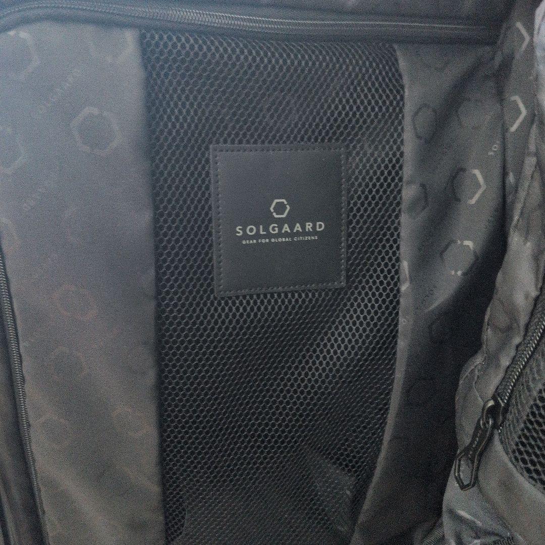 ソルガード Carry-on Closet（機内持込39L） 時短スーツケース
