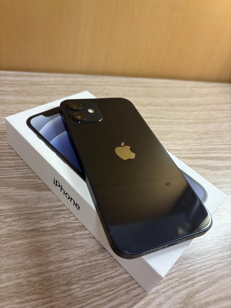 【美品・BT交換済】iPhone12 128GB ブラック (外箱あり)
