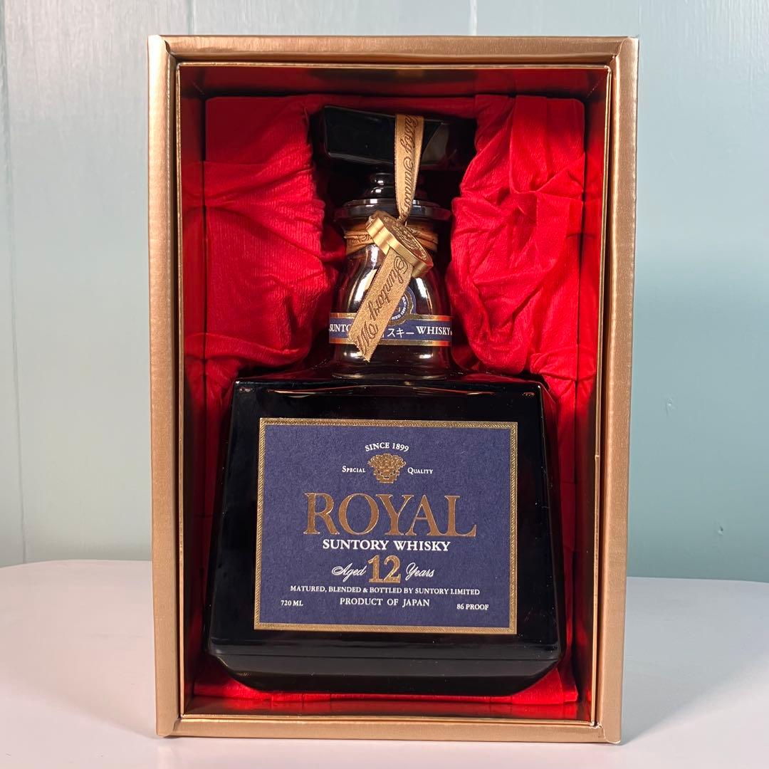 サントリーウイスキー　ローヤル　プレミアム１２年　新品　未開栓　青ラベル