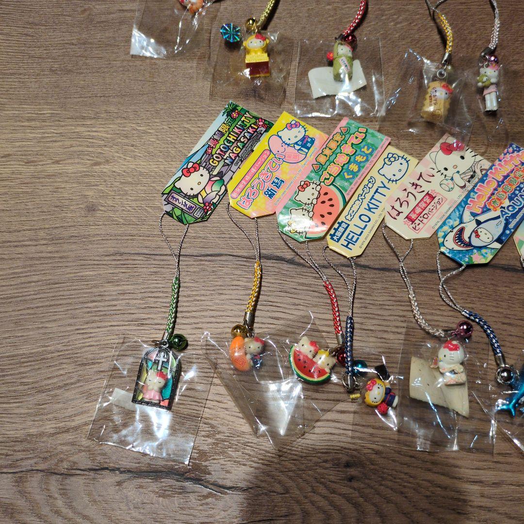 ご当地キティ羽付けストラップ 62個セット 未開封