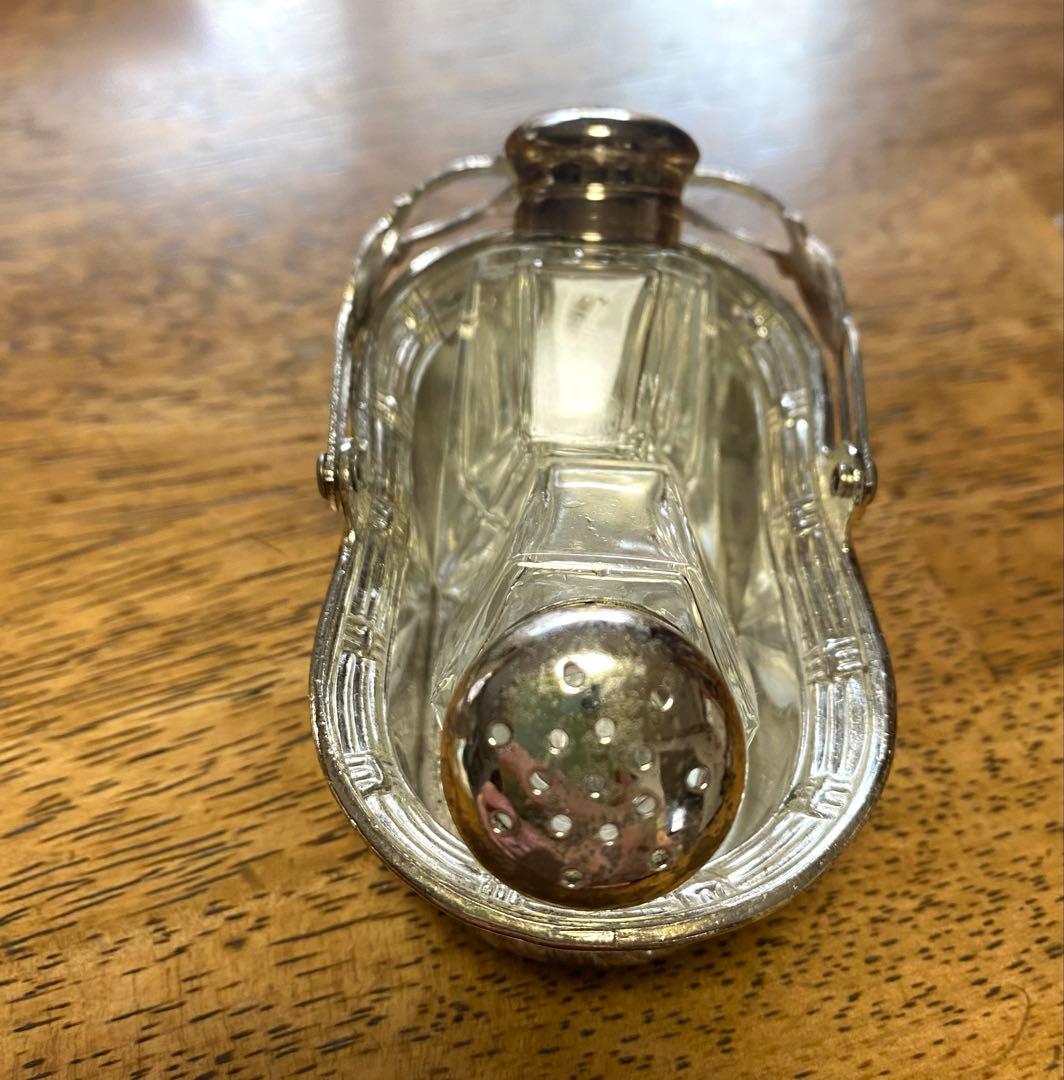 銀製 バスケット型 塩・胡椒入れセット日本製. 珍しい物品