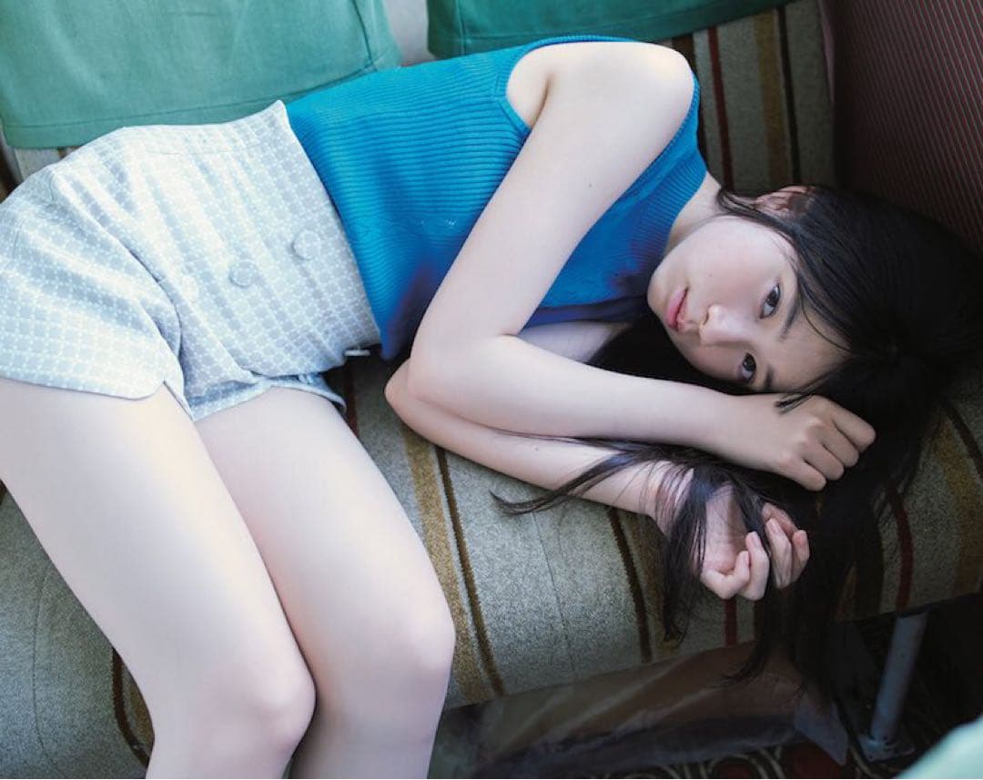 桜田ひより サイン入り特大パネル