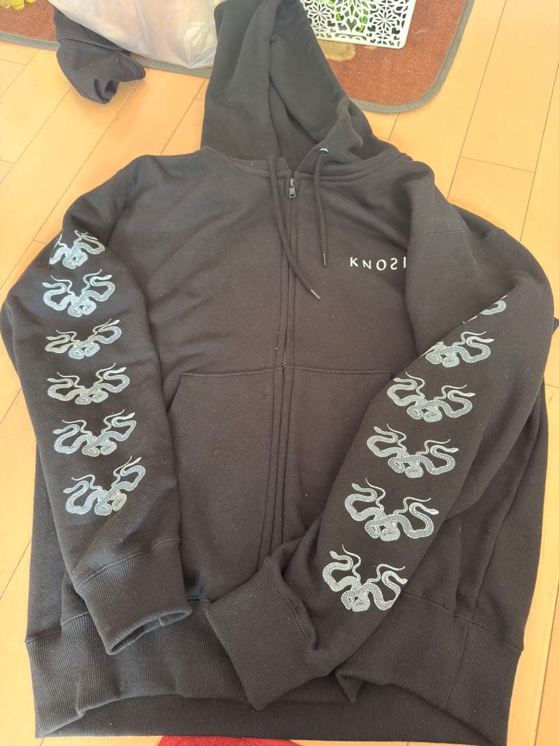 KNOSIS ジップ パーカー Lサイズ