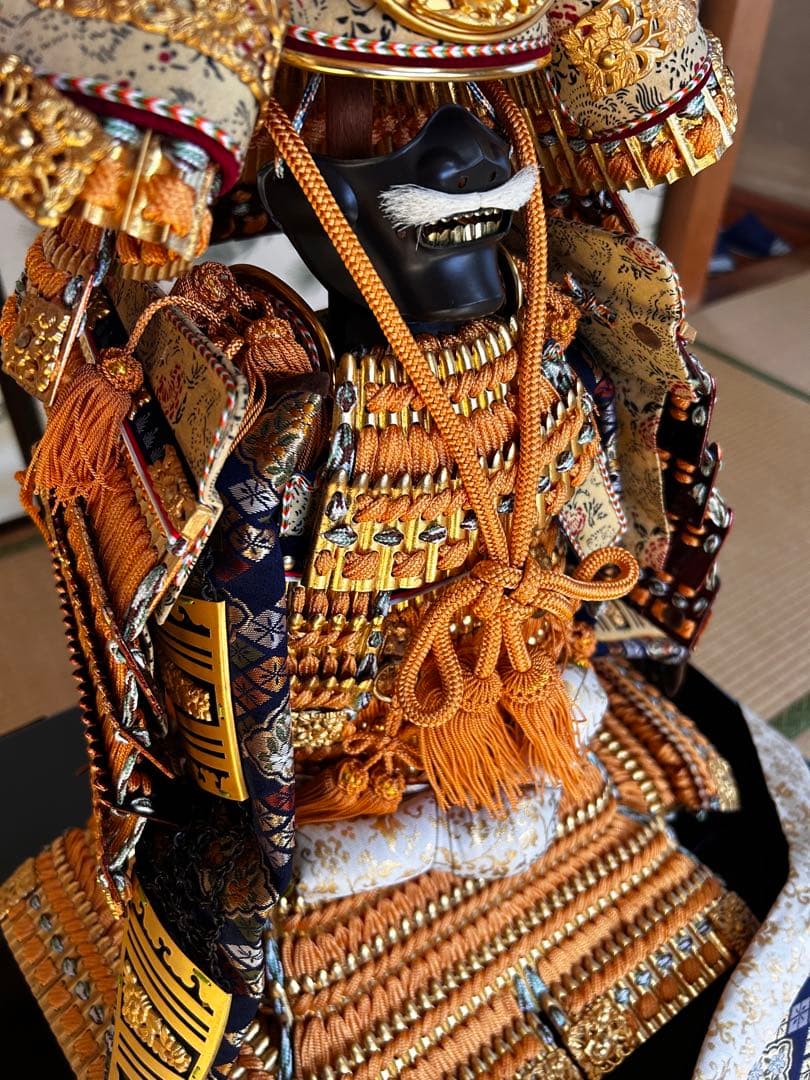 ★金箔押大鎧　伝統的な日本の武士の鎧★