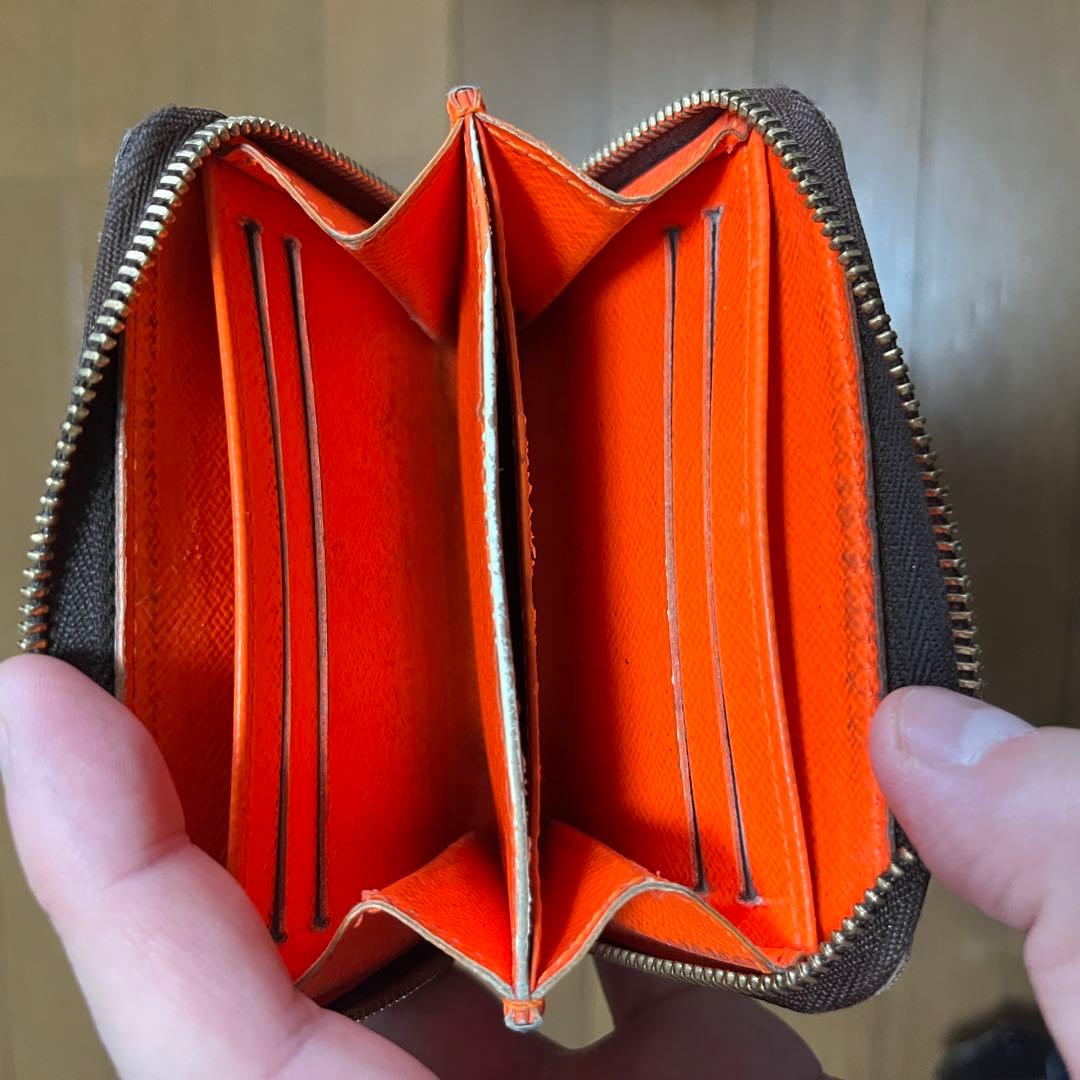 ルイヴィトン ジッピー パース ケース モノグラム グラフィティ