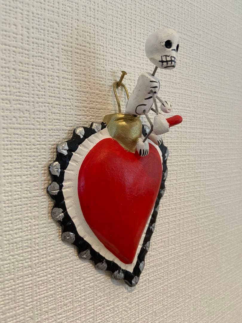 1点もの オアハカ 死者の祭り 骸骨ハート型陶器装飾品