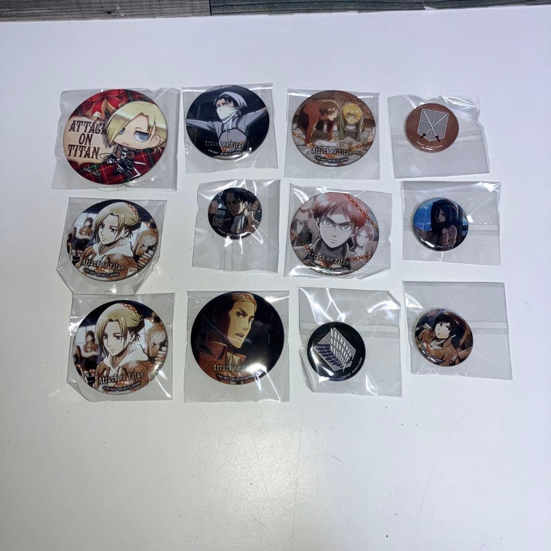 進撃の巨人 缶バッジ 中古