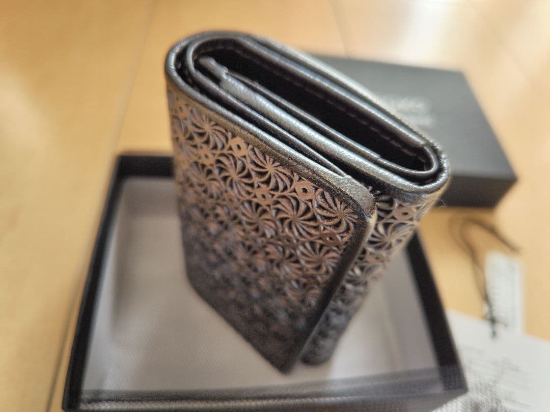 【新品•未使用】三つ折財布ジラソーレHIROKO HAYASHIブラック 開運