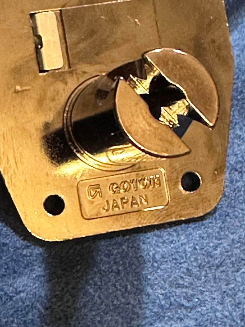 コスモブラック色 ベースのパーツ ペグ、ブリッジほか