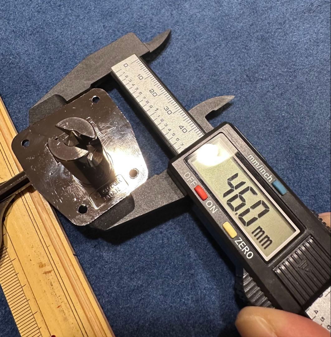 コスモブラック色 ベースのパーツ ペグ、ブリッジほか