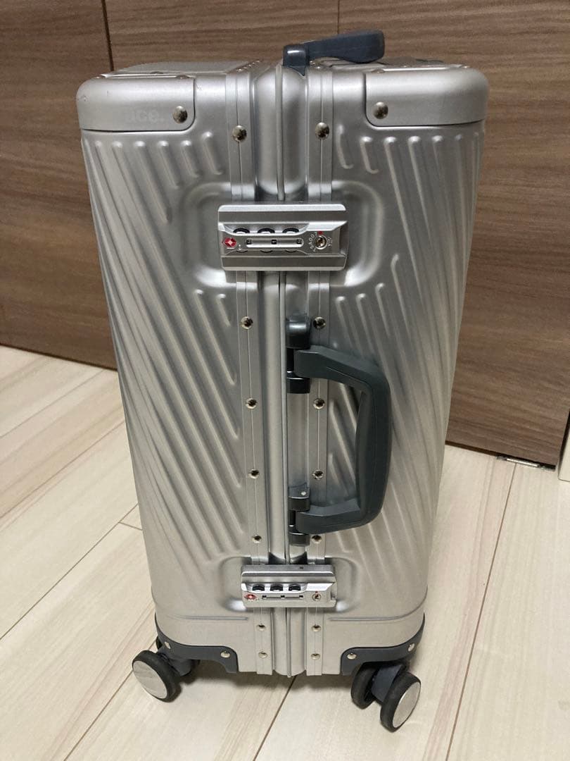 エース トーキョーレーベル スーツケース S アルゴナム32L アルミニウム