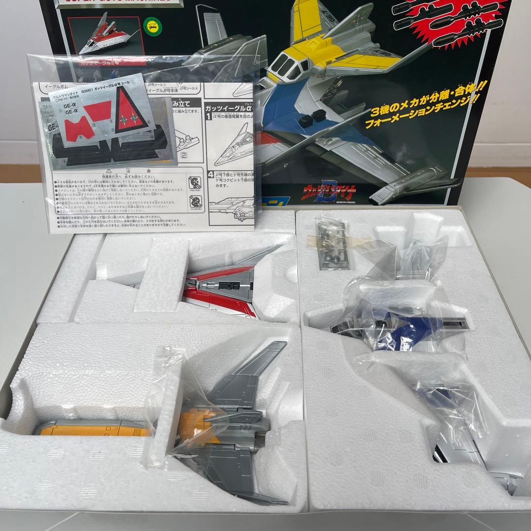 年末年始セール　ウルトラマン ダイナ　DXガッツイーグル　セット