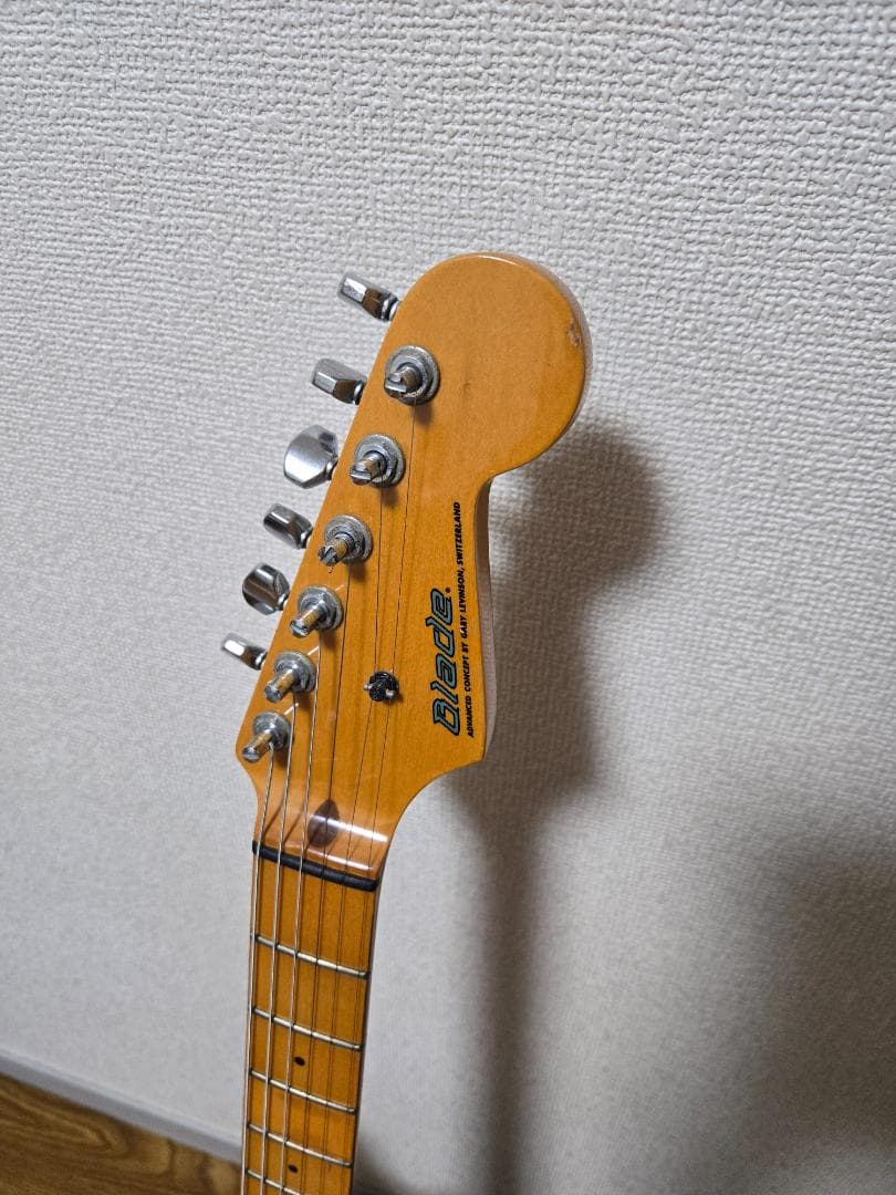 Blade R2 ブレード ギター ストラトタイプ