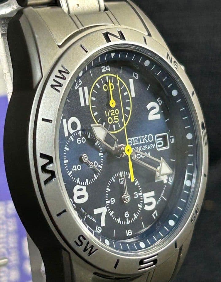 SEIKO クロノグラフ 腕時計　文字盤ネイビー【稼働美品】