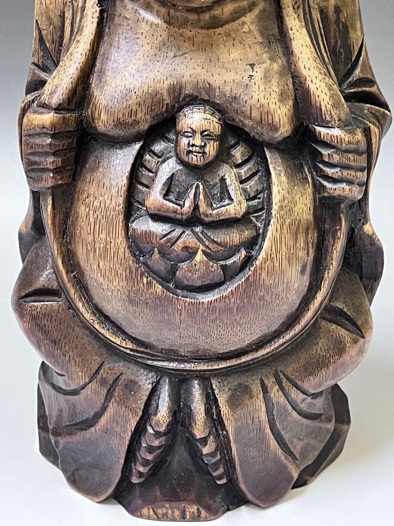 E408 古竹製達磨大師像　竹製　細密彫刻　竹工芸 仏像　仏教美術　骨董品