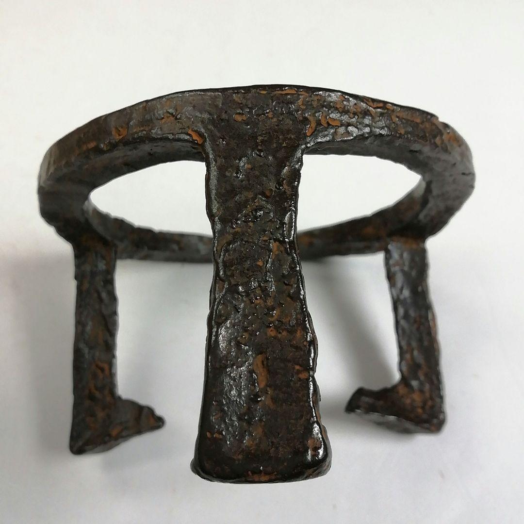 Ｗ１２１　蓋置　『唐銅　五徳　蓋置』『唐銅風炉師　藤井宗喜 作』　共箱　茶道具