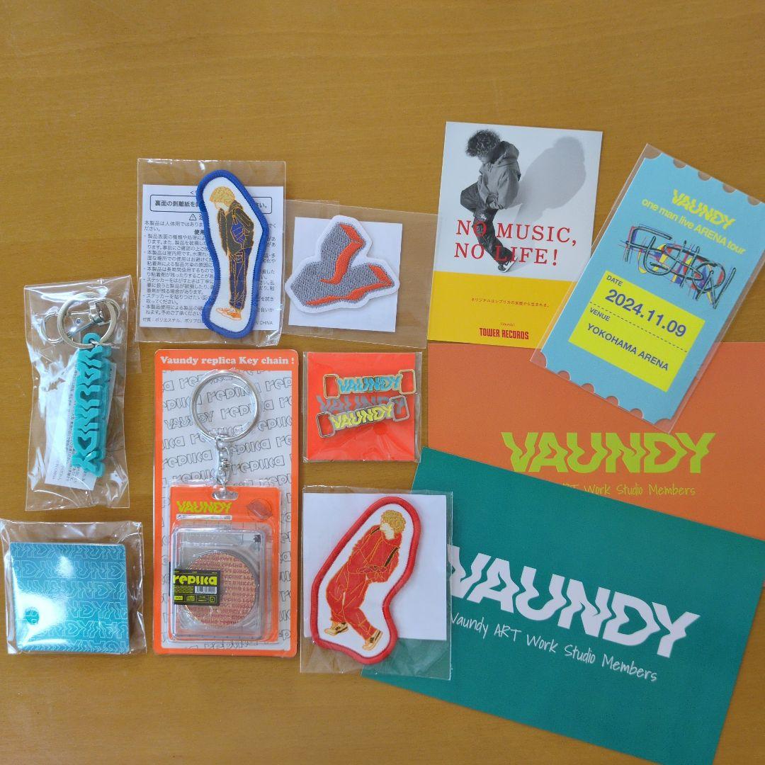 VAUNDY replica、FUSIONグッズセット
