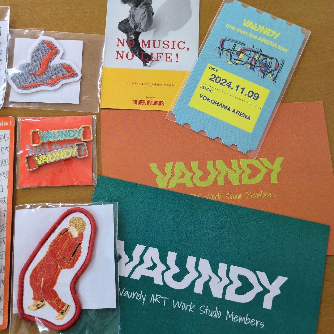 VAUNDY replica、FUSIONグッズセット