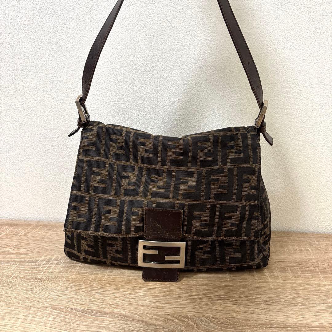 FENDI バッグ　ショルダーバッグ