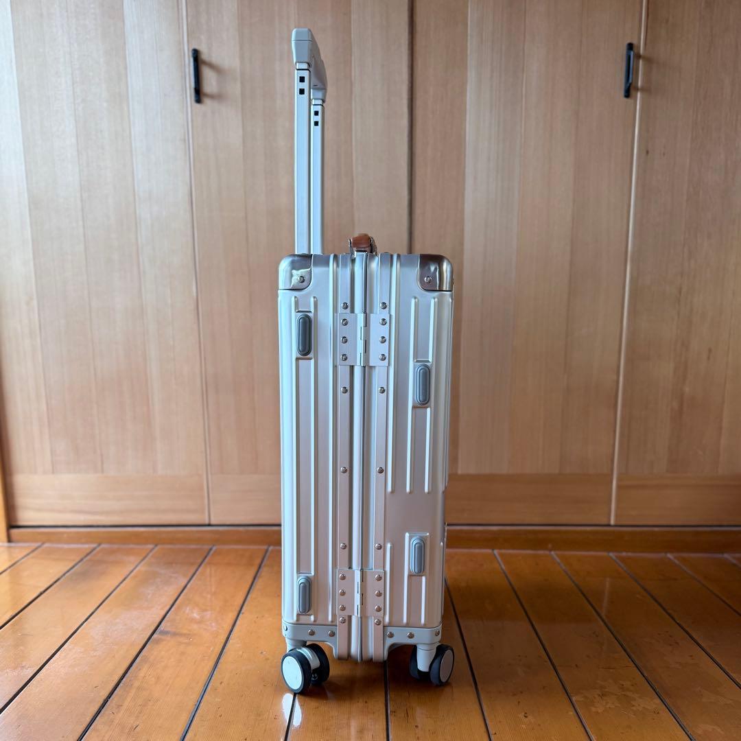 innovator イノベーター INV1811 36L 機内持込サイズ アルミ