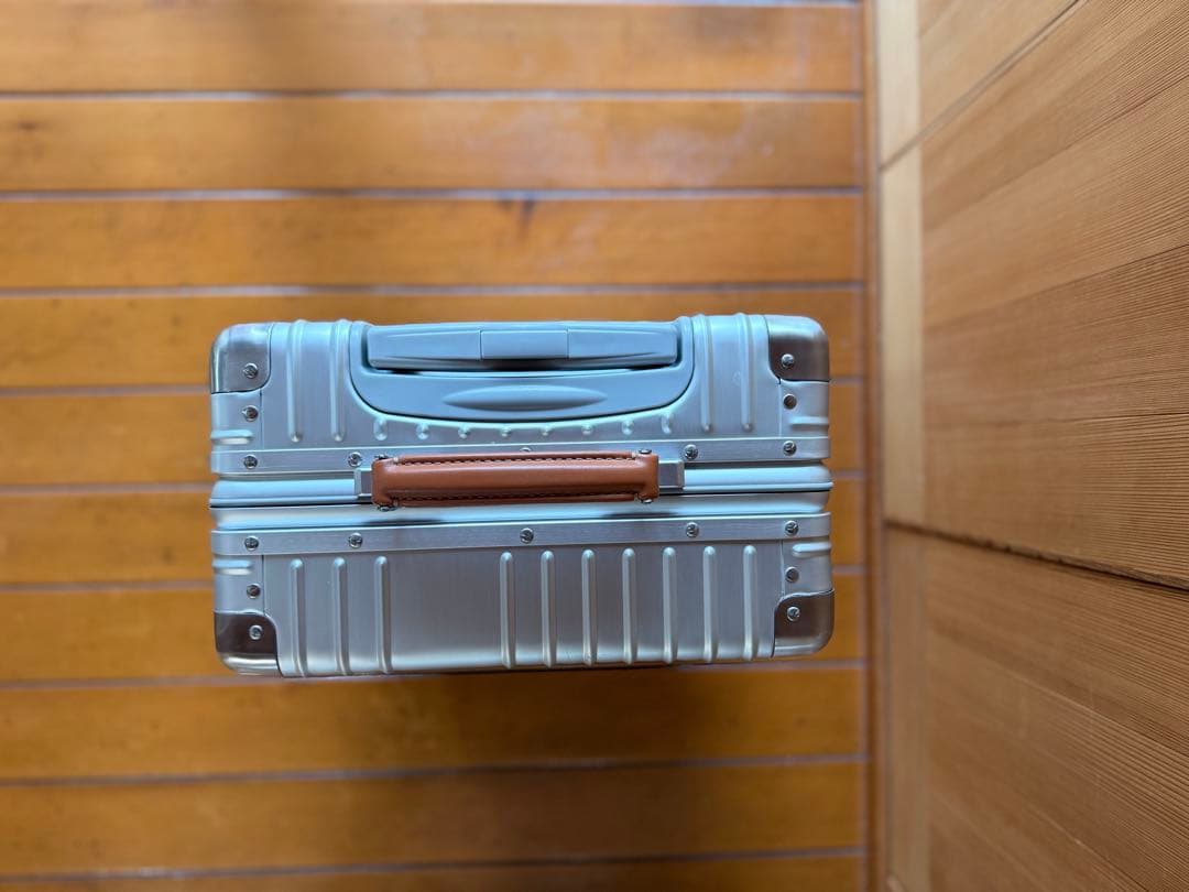 innovator イノベーター INV1811 36L 機内持込サイズ アルミ