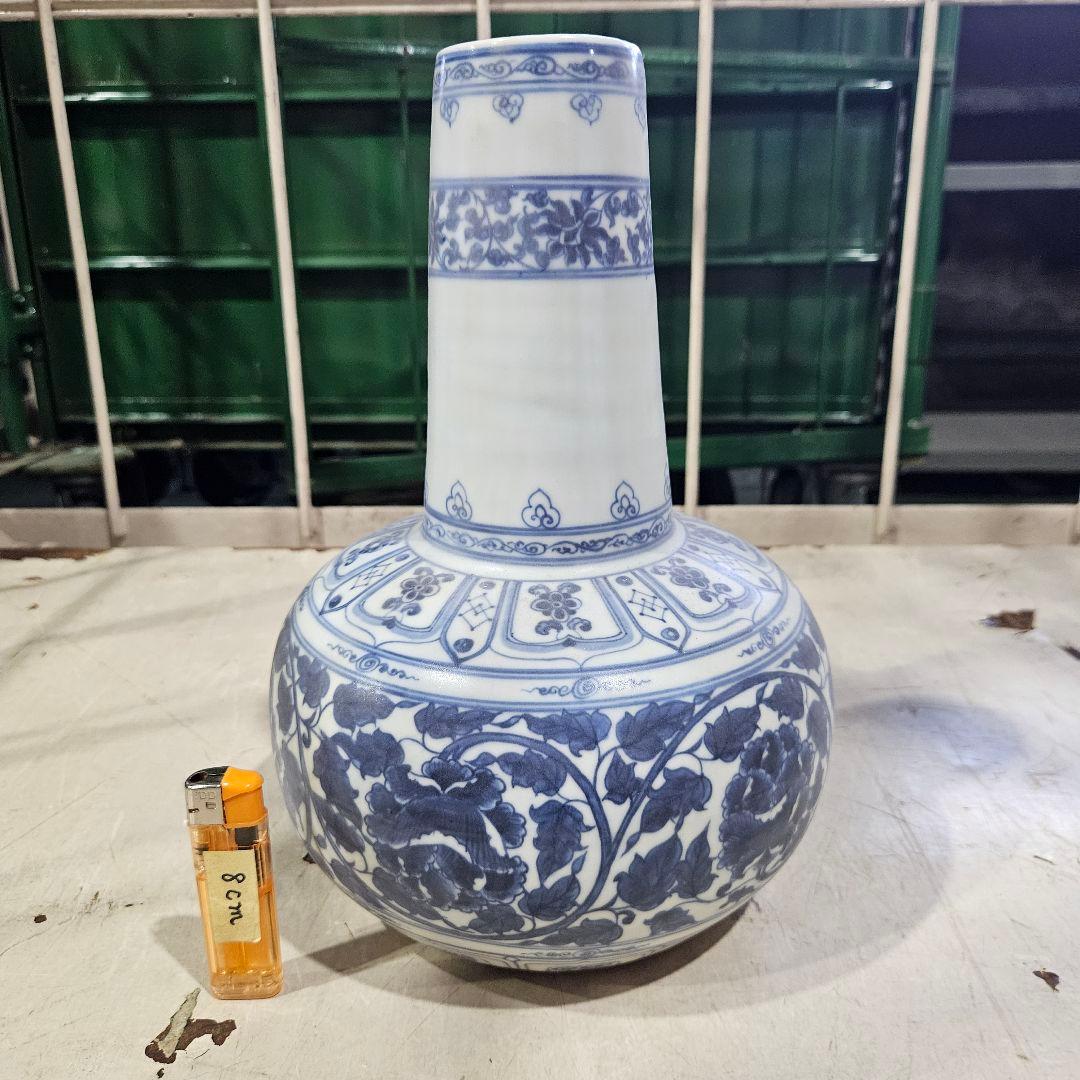 中国 青花 花卉長頸瓶　AT675